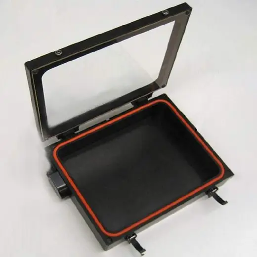 123997 XIC 3 Animal Isolation Chamber